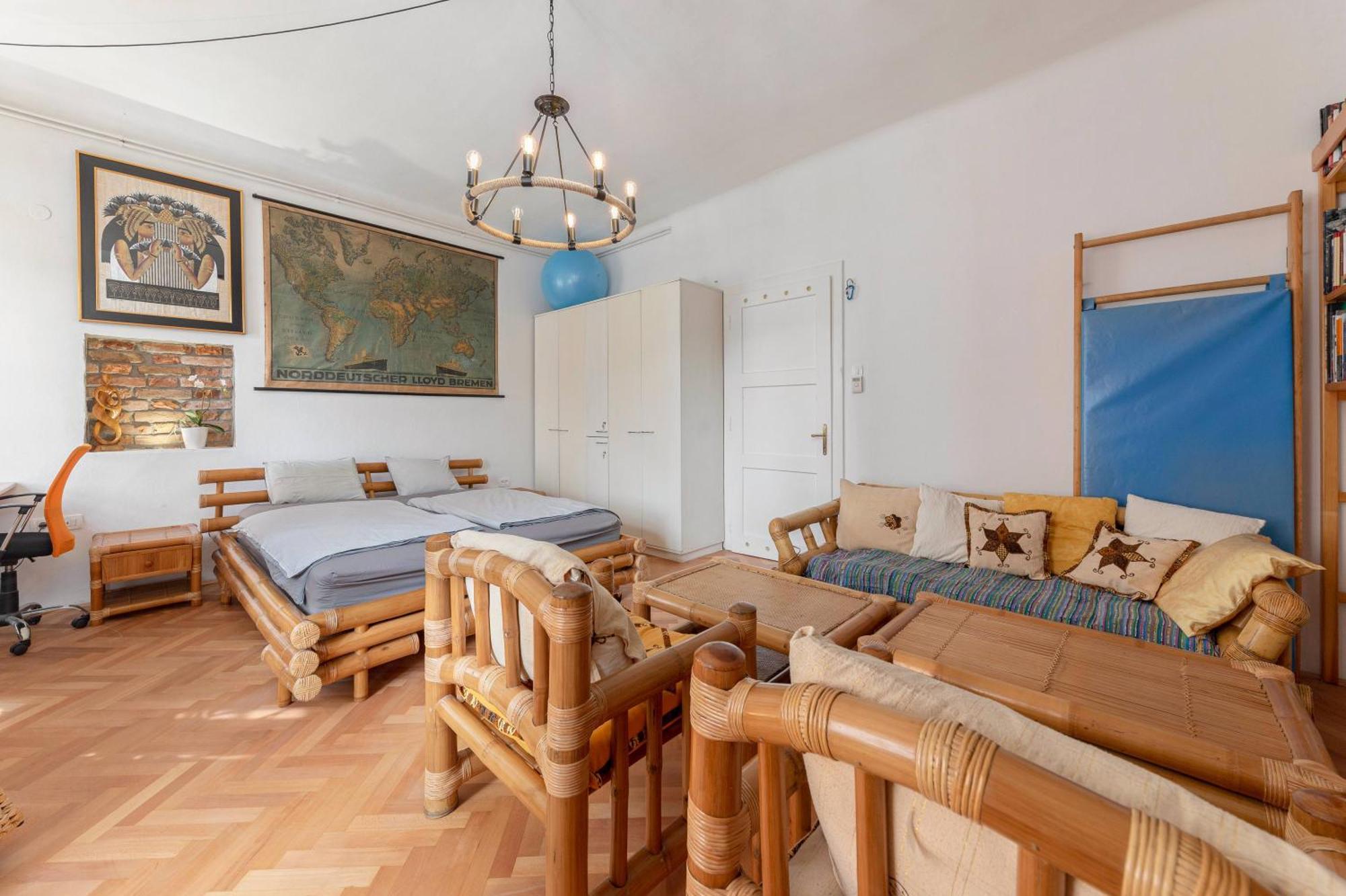 Historical Caserne Apartment Ljubljana Bagian luar foto